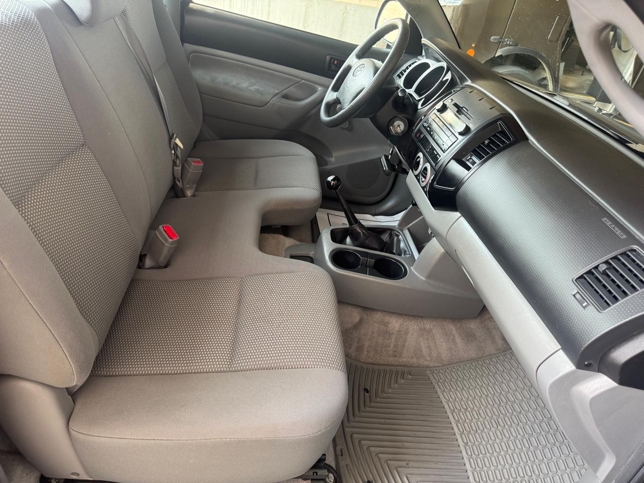 Toyota Tacoma  2010
