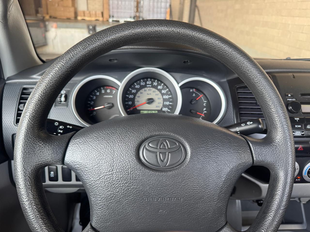Toyota Tacoma  2010