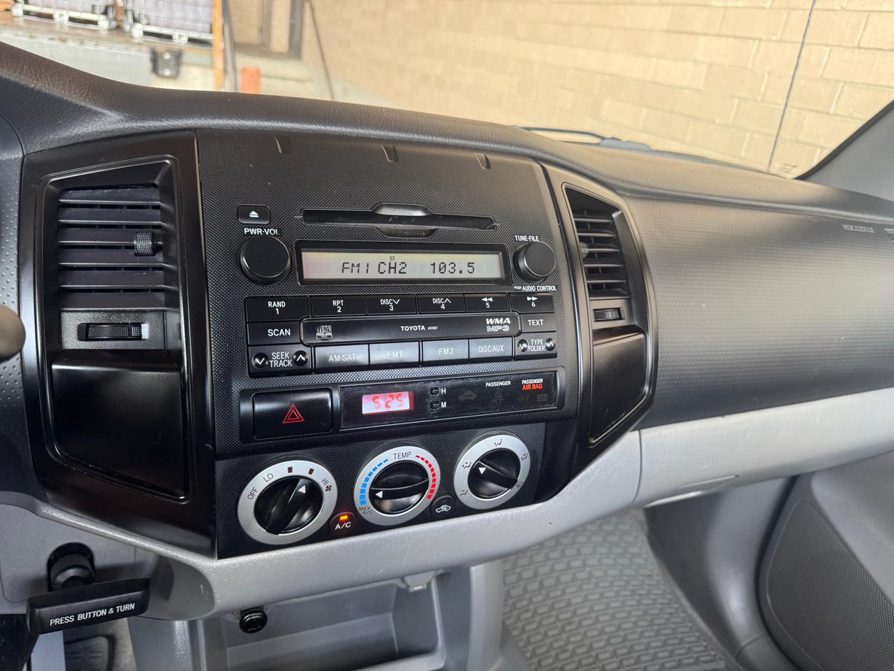 Toyota Tacoma  2010