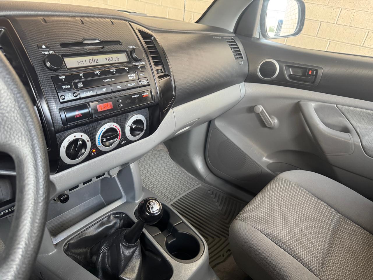 Toyota Tacoma  2010