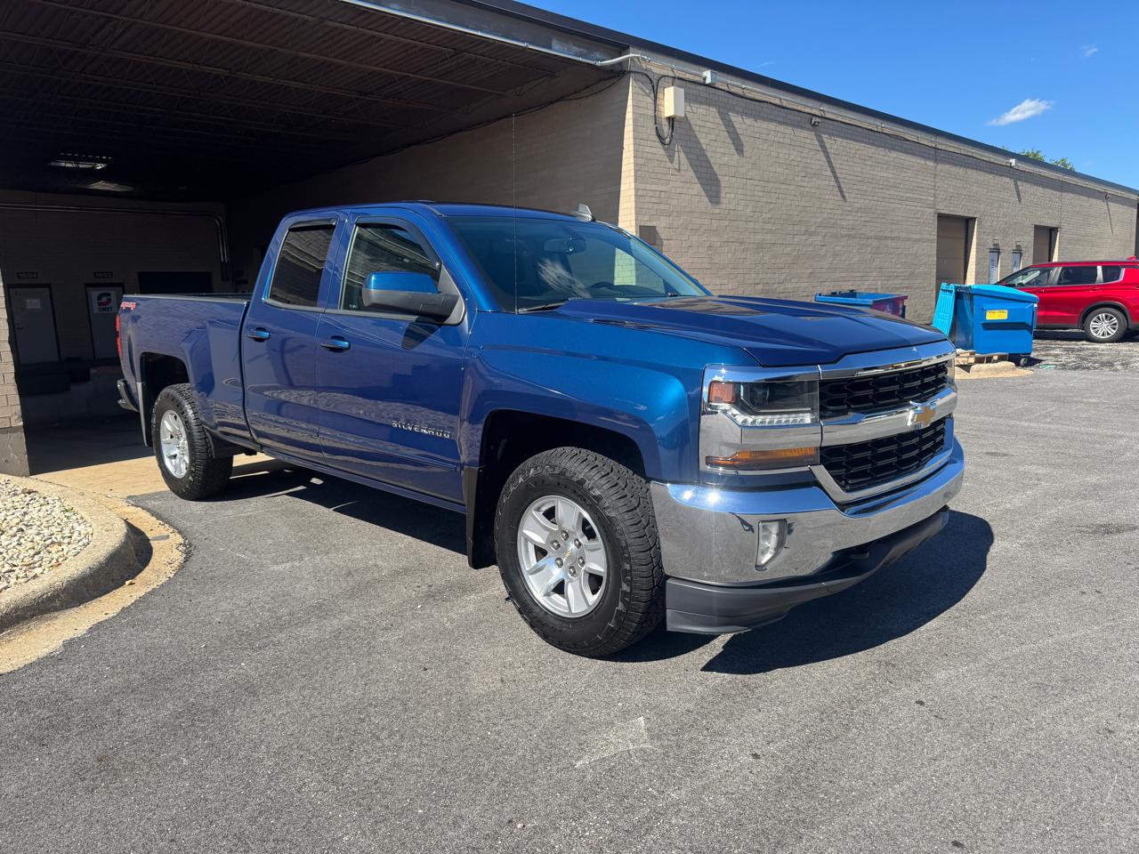 Chevrolet Silverado 1500 4WD Double Cab 143.5" LT w/1LT 2017