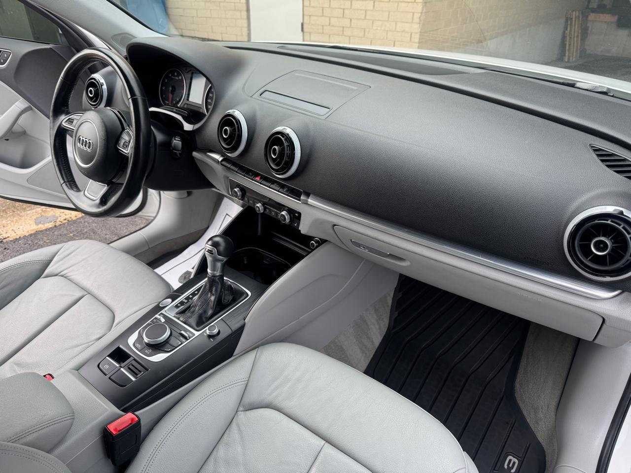 Audi A3  2016
