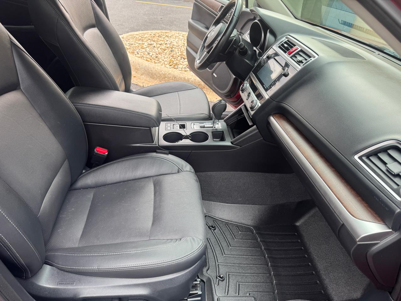 Subaru Outback 4dr Wgn 3.6R Limited 2016