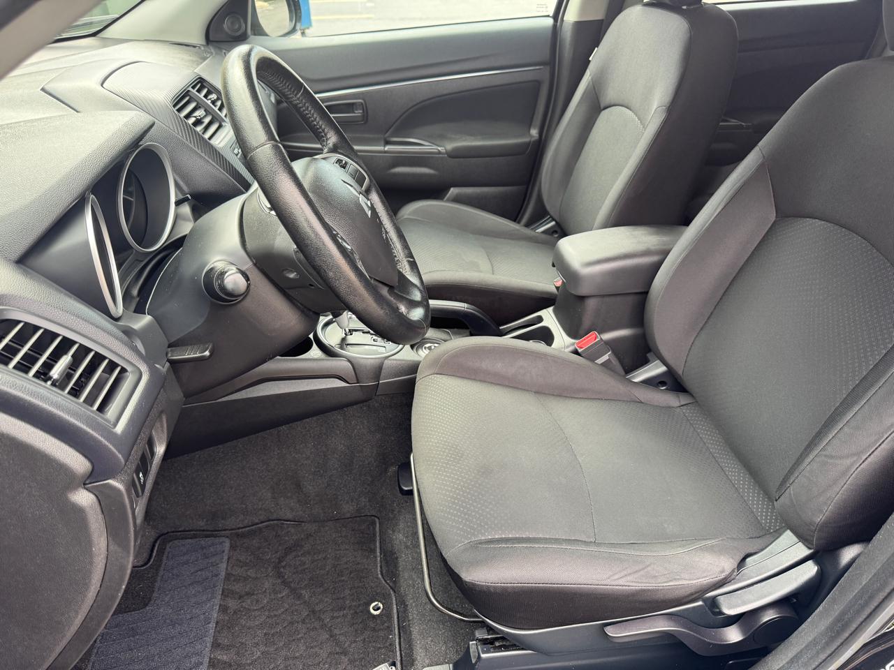 Mitsubishi Outlander Sport  2015