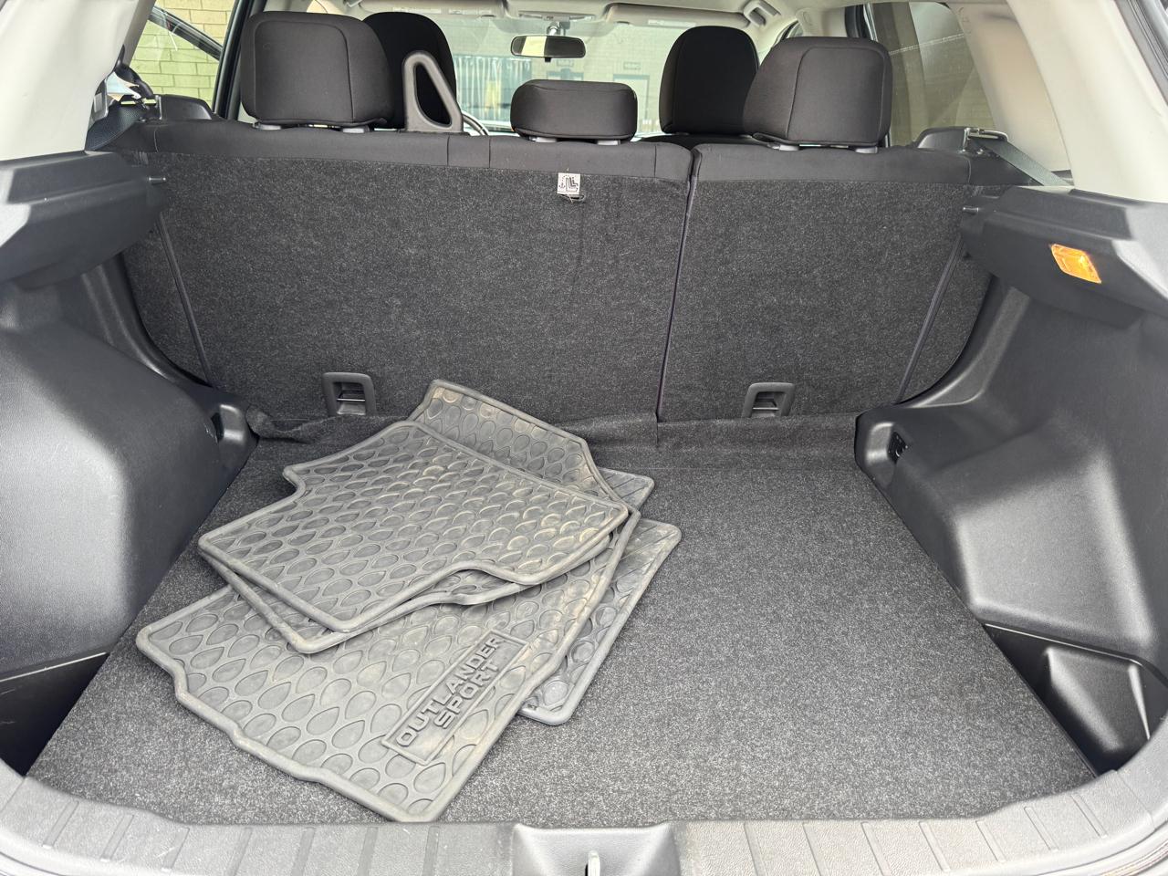 Mitsubishi Outlander Sport  2015