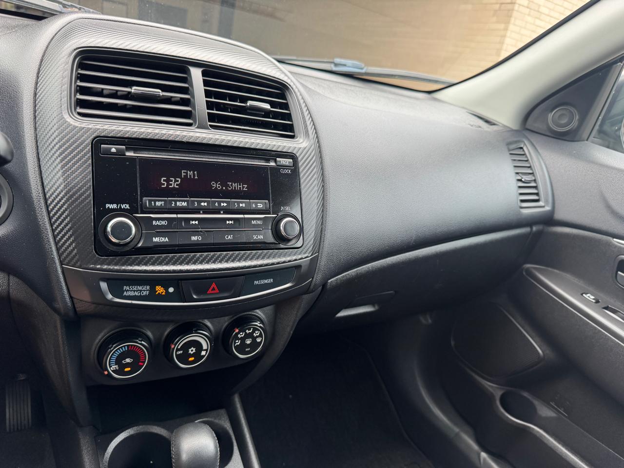 Mitsubishi Outlander Sport  2015