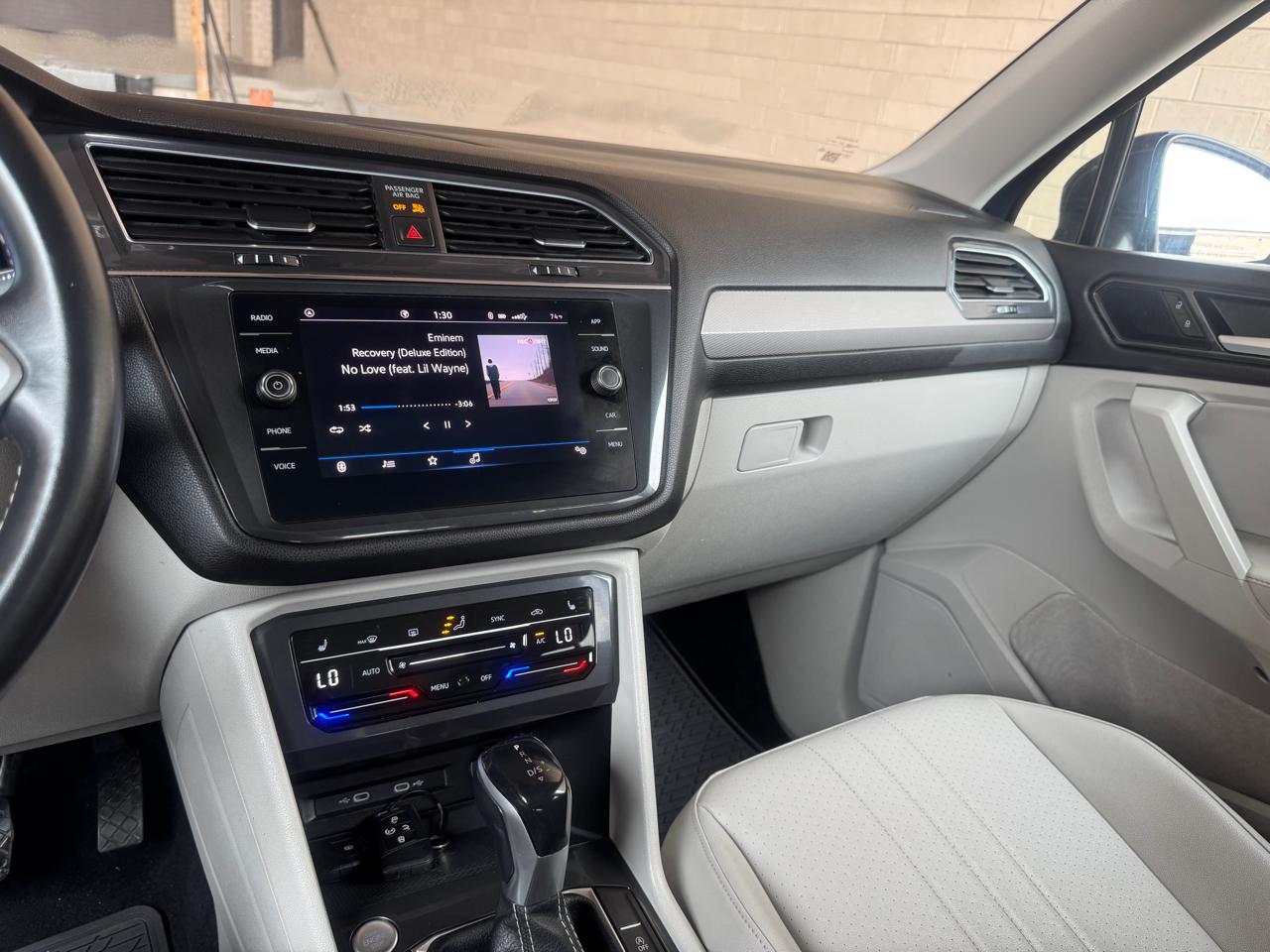 Volkswagen Tiguan  2022