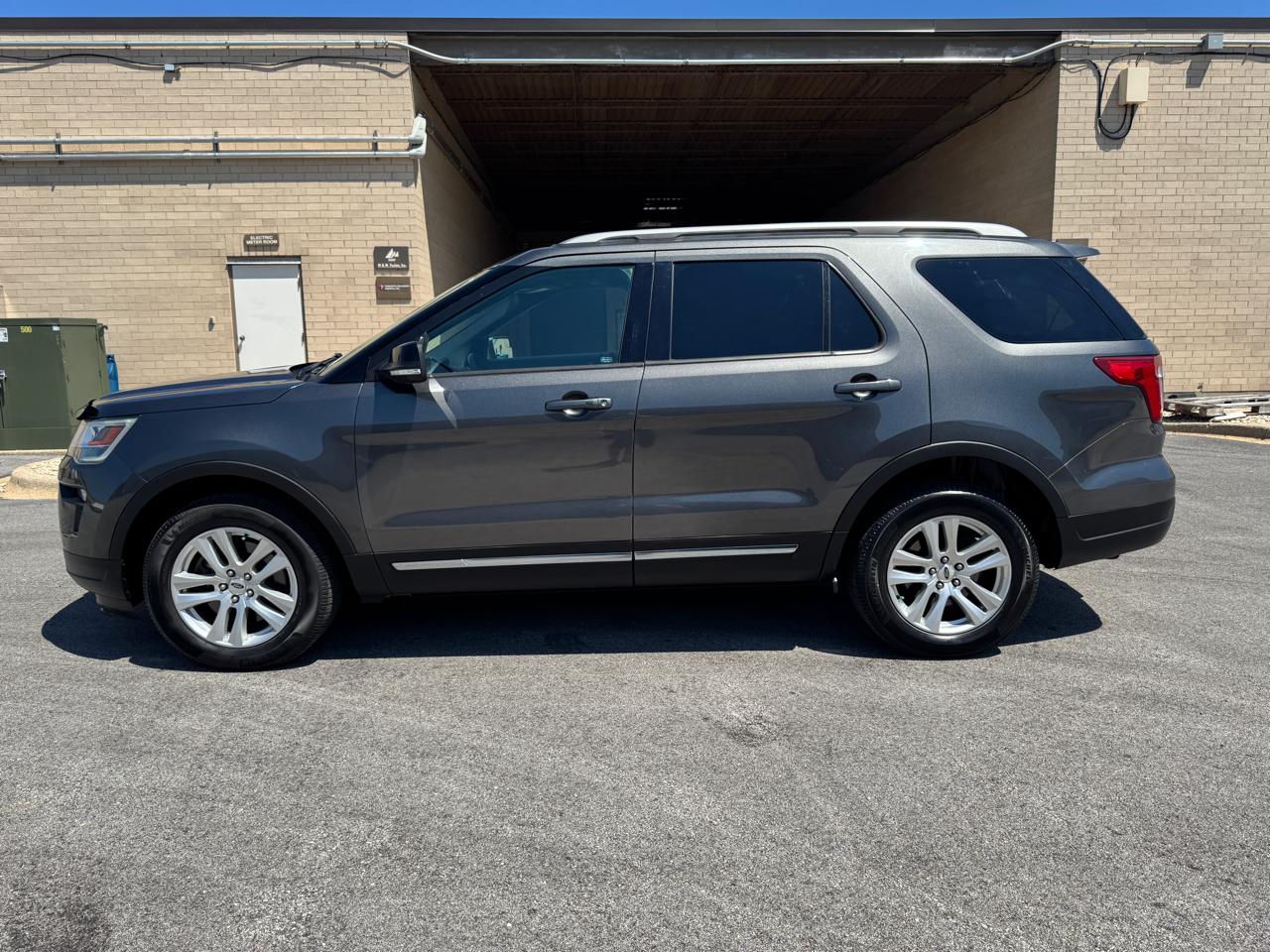 Ford Explorer XLT 4WD 2018