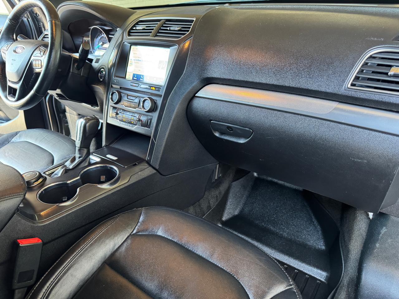 Ford Explorer XLT 4WD 2018
