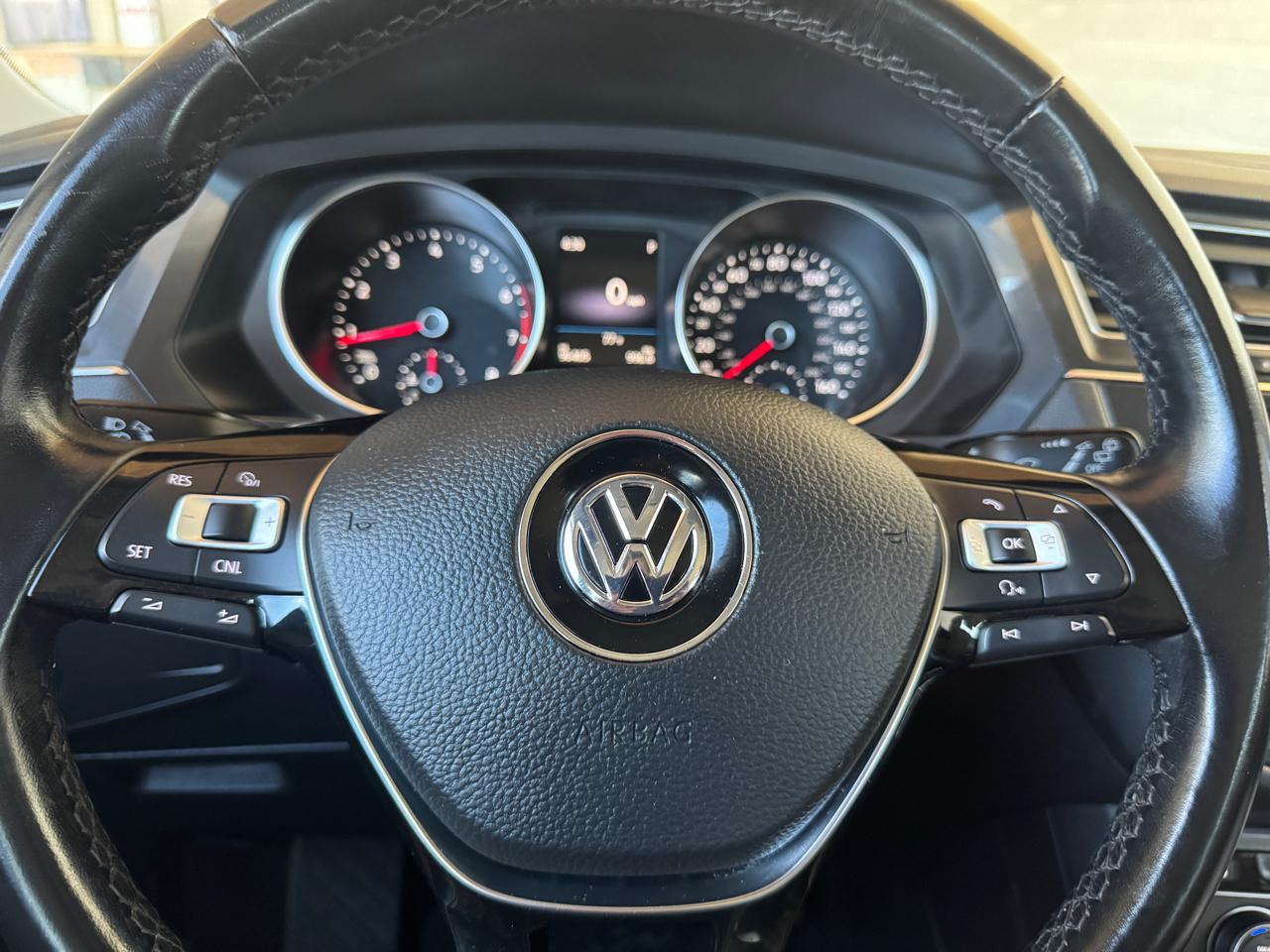 Volkswagen Tiguan  2018