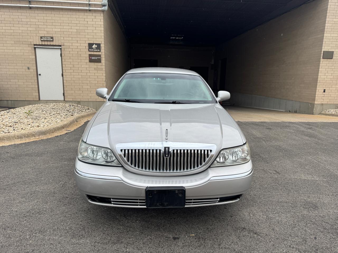 Lincoln Town Car 4dr Sdn Signature 2007