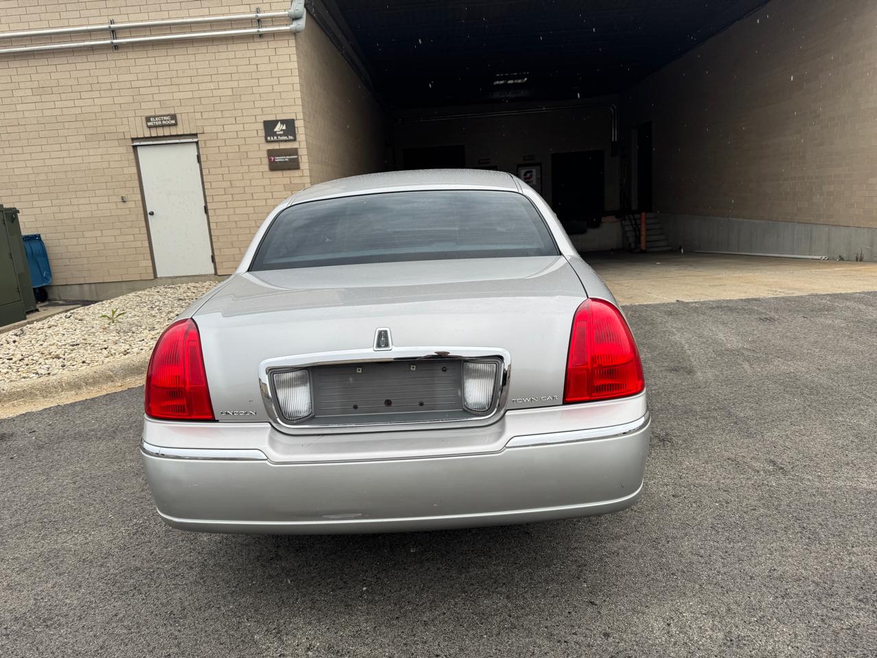 Lincoln Town Car 4dr Sdn Signature 2007