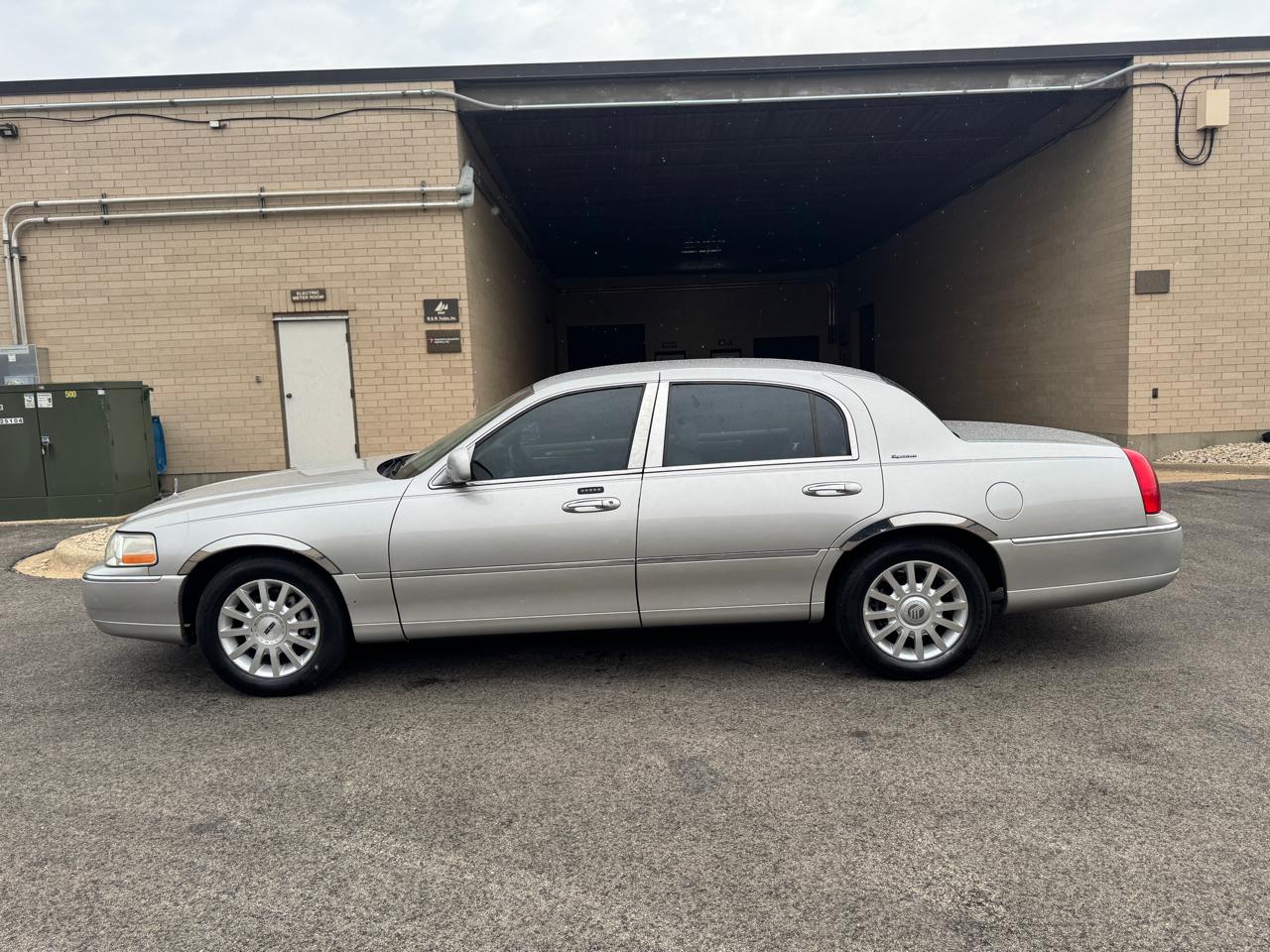 Lincoln Town Car 4dr Sdn Signature 2007