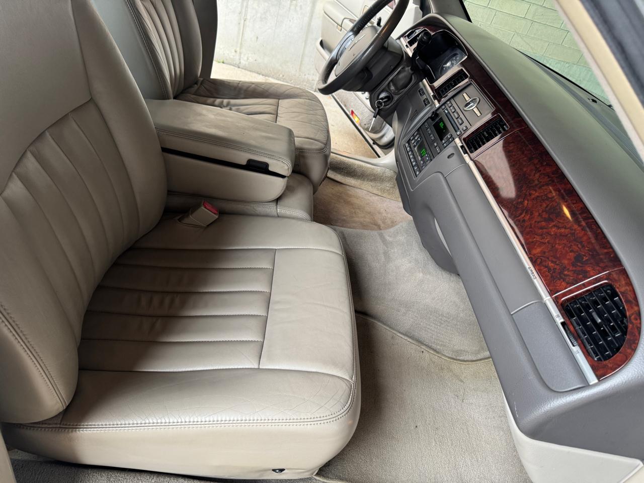 Lincoln Town Car 4dr Sdn Signature 2007