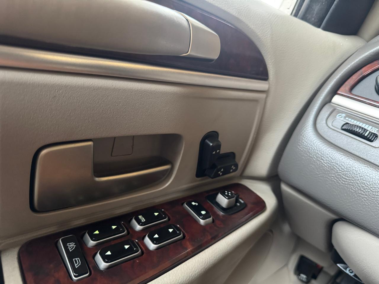 Lincoln Town Car 4dr Sdn Signature 2007