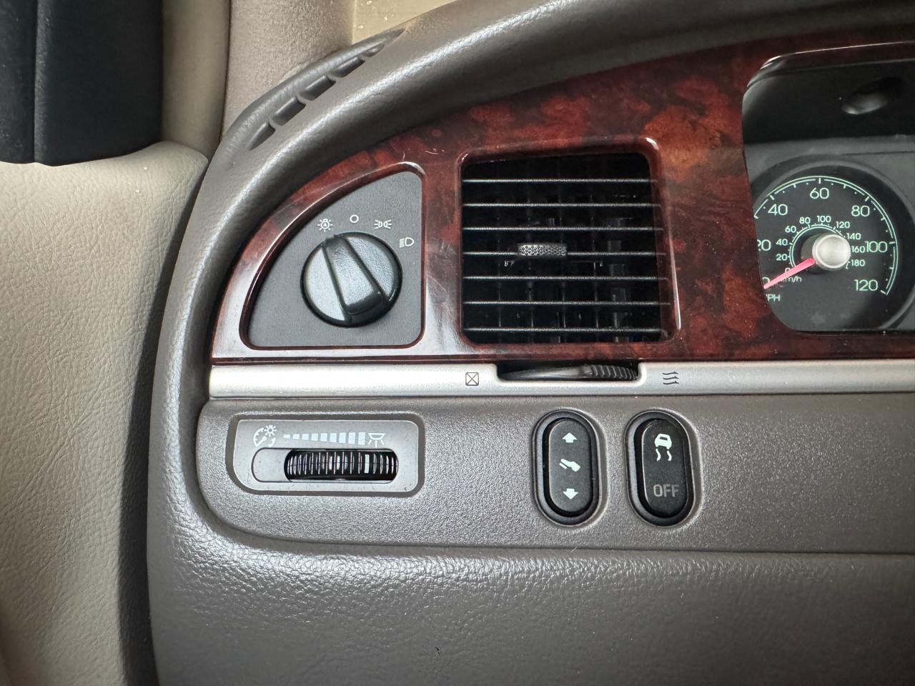 Lincoln Town Car 4dr Sdn Signature 2007