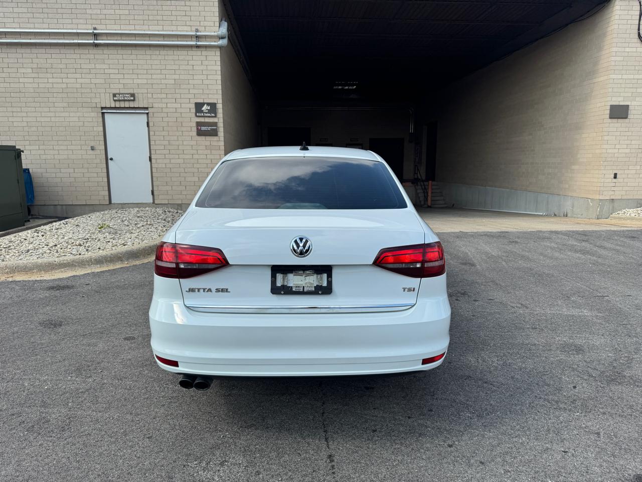 Volkswagen Jetta 1.8T SEL Auto 2017