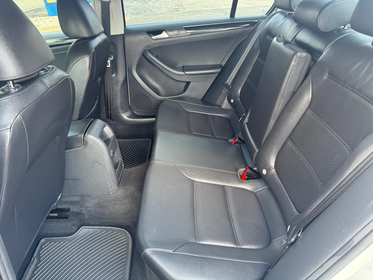 Volkswagen Jetta 1.8T SEL Auto 2017