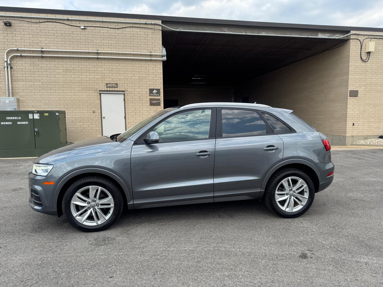 Audi Q3 2.0 TFSI Premium quattro AWD 2017