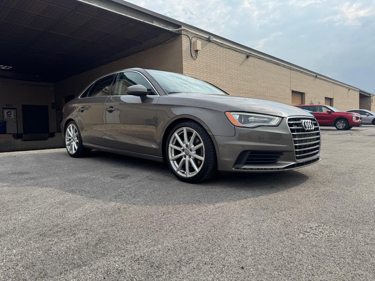 Audi A3 4dr Sdn quattro 2.0T Premium Plus 2015