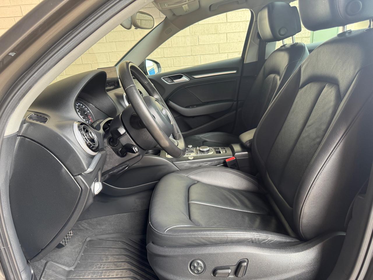 Audi A3 4dr Sdn quattro 2.0T Premium Plus 2015