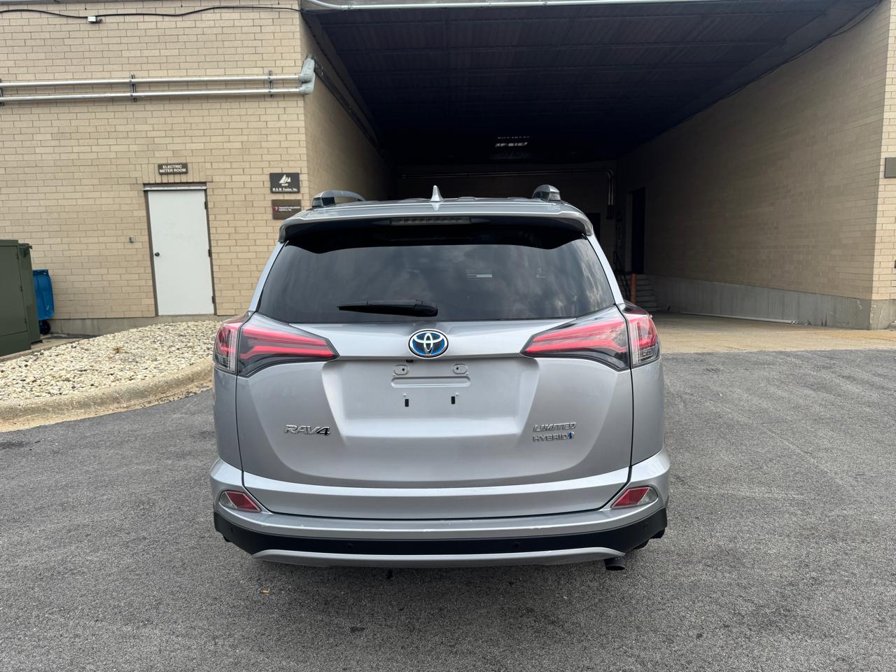 Toyota RAV4 Hybrid Limited AWD 2017