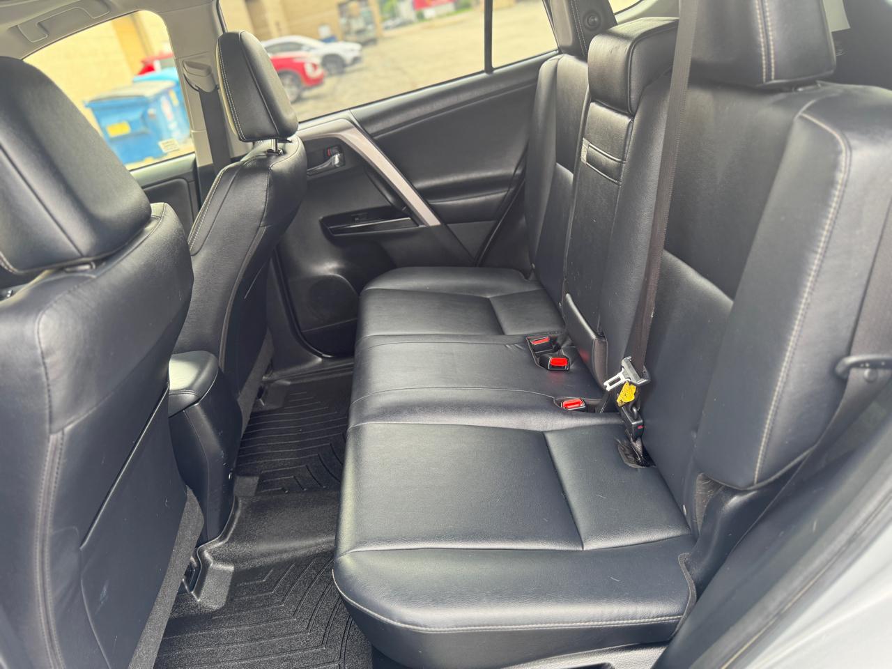 Toyota RAV4 Hybrid Limited AWD 2017