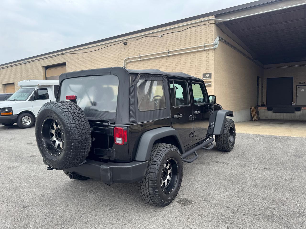 Jeep Wrangler Unlimited 4WD 4dr Sport 2015