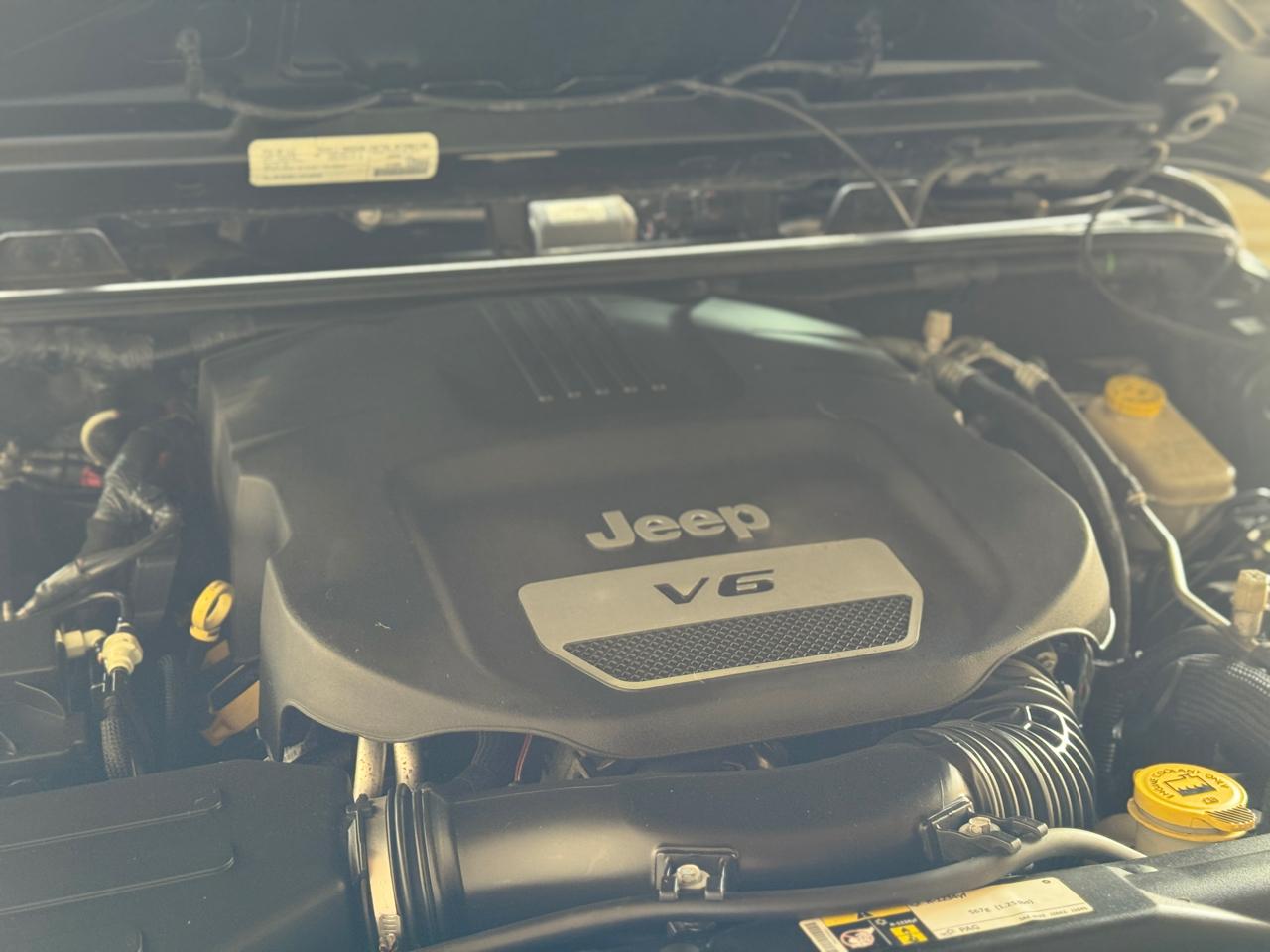 Jeep Wrangler Unlimited 4WD 4dr Sport 2015