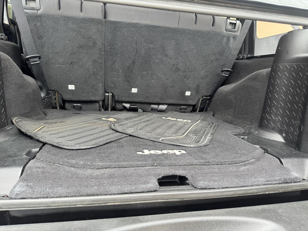 Jeep Wrangler Unlimited 4WD 4dr Sport 2015