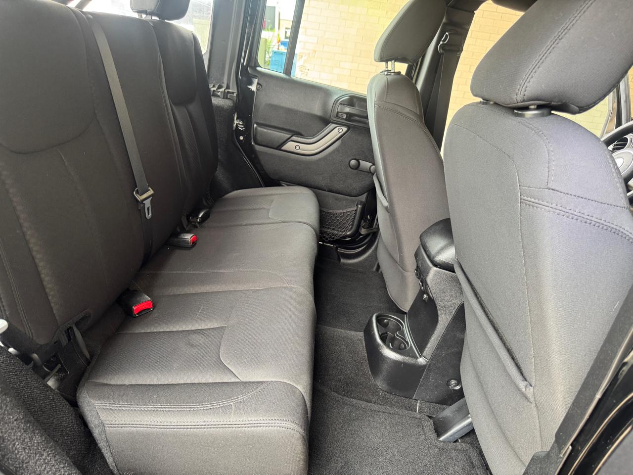 Jeep Wrangler Unlimited 4WD 4dr Sport 2015