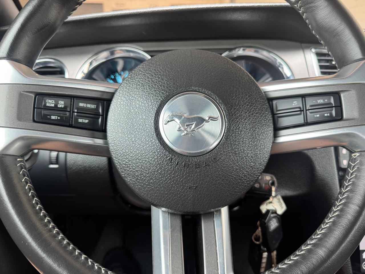 Ford Mustang 2dr Cpe V6 2014