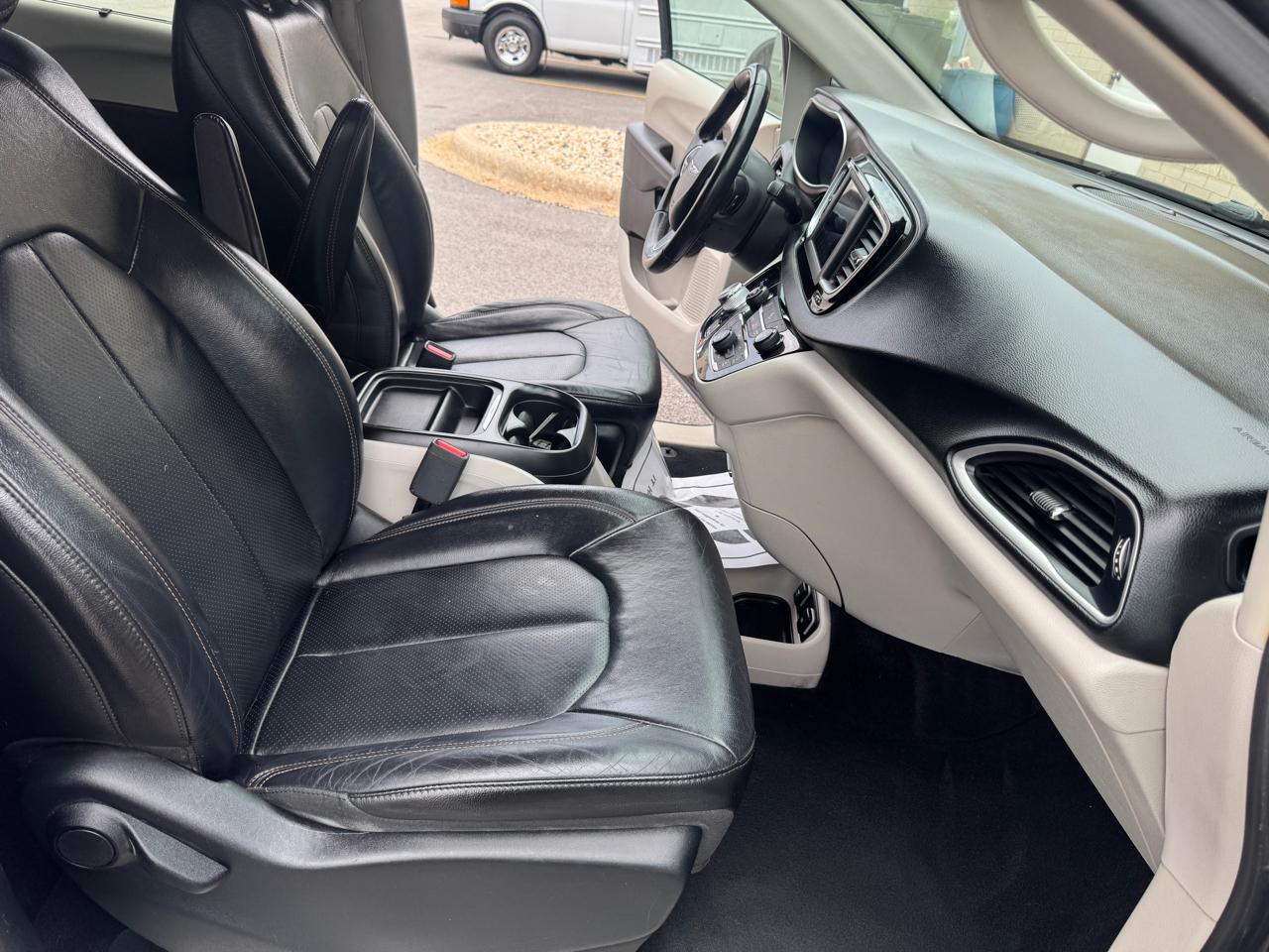 Chrysler Pacifica Touring L 2018