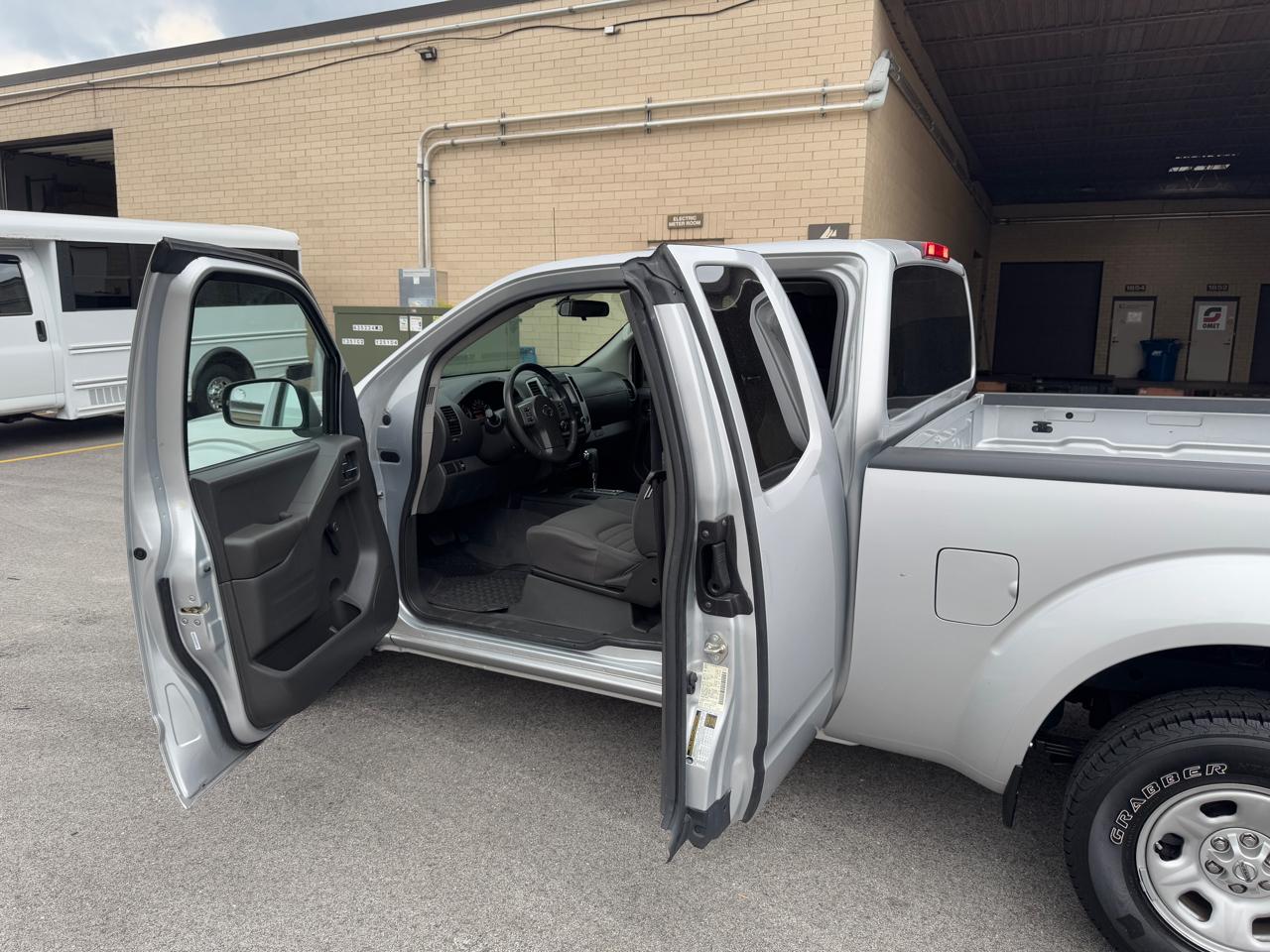 Nissan Frontier  2019