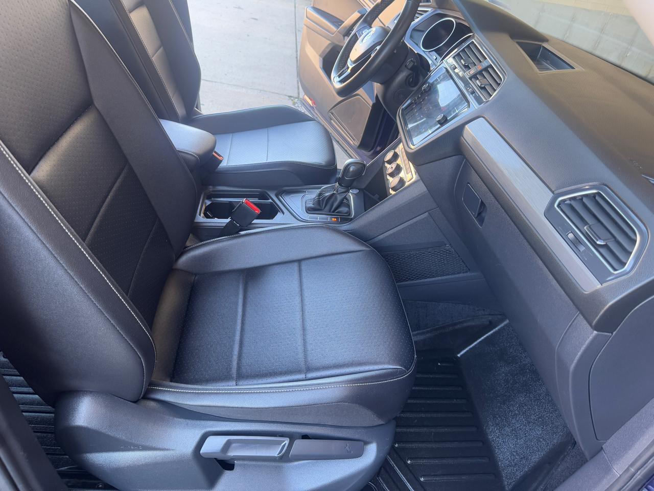 Volkswagen Tiguan  2021