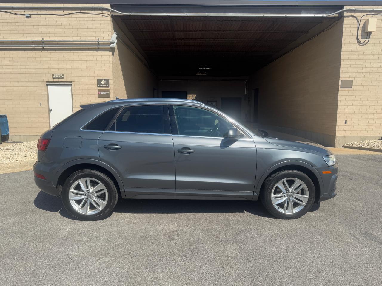 Audi Q3 2.0 TFSI Premium Plus quattro AWD 2017