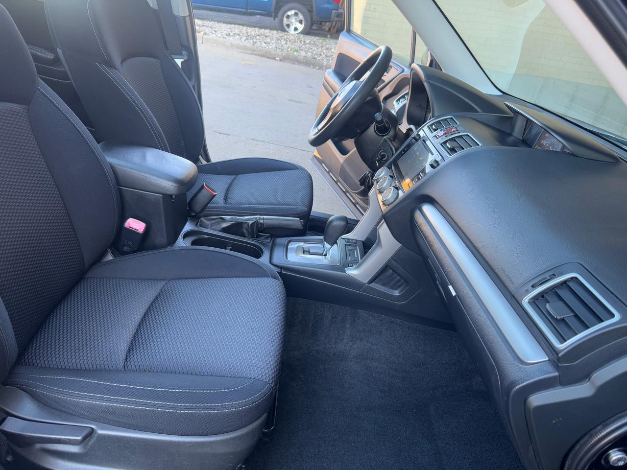 Subaru Forester  2016