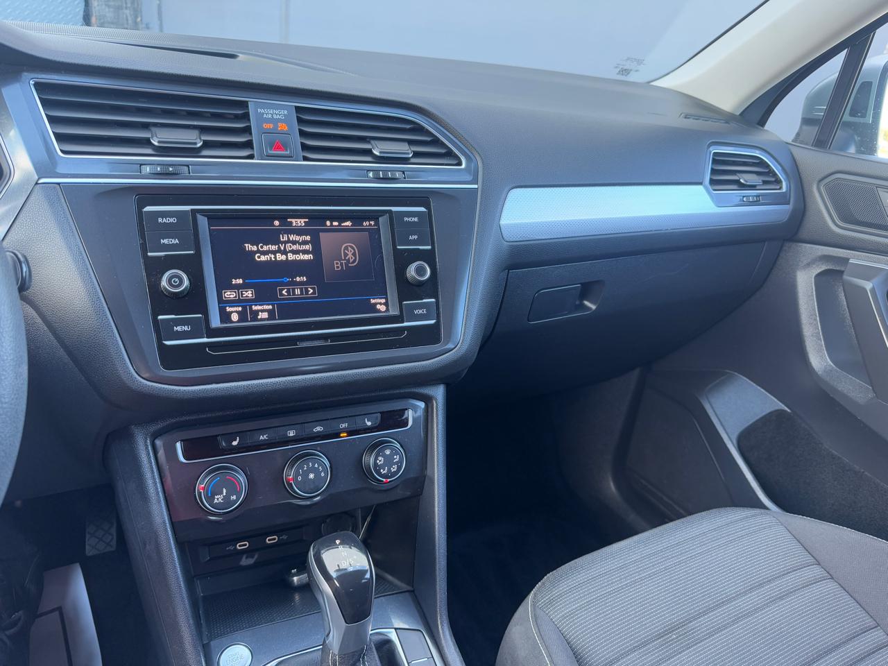 Volkswagen Tiguan  2022