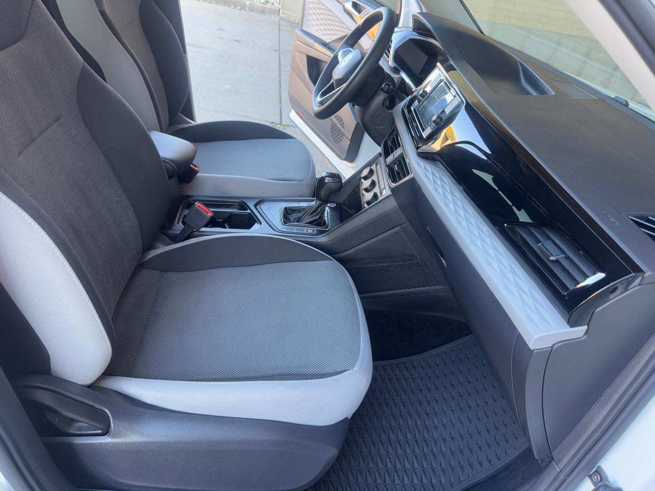 Volkswagen Taos S 2022