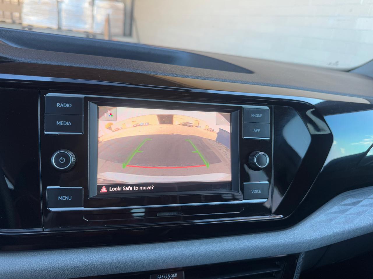 Volkswagen Taos S 2022