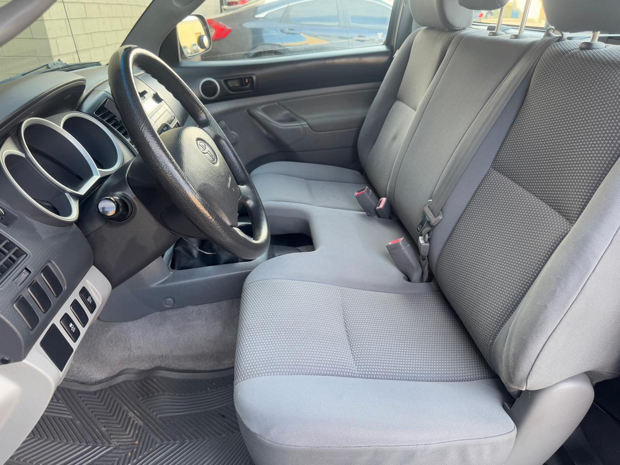 Toyota Tacoma  2010