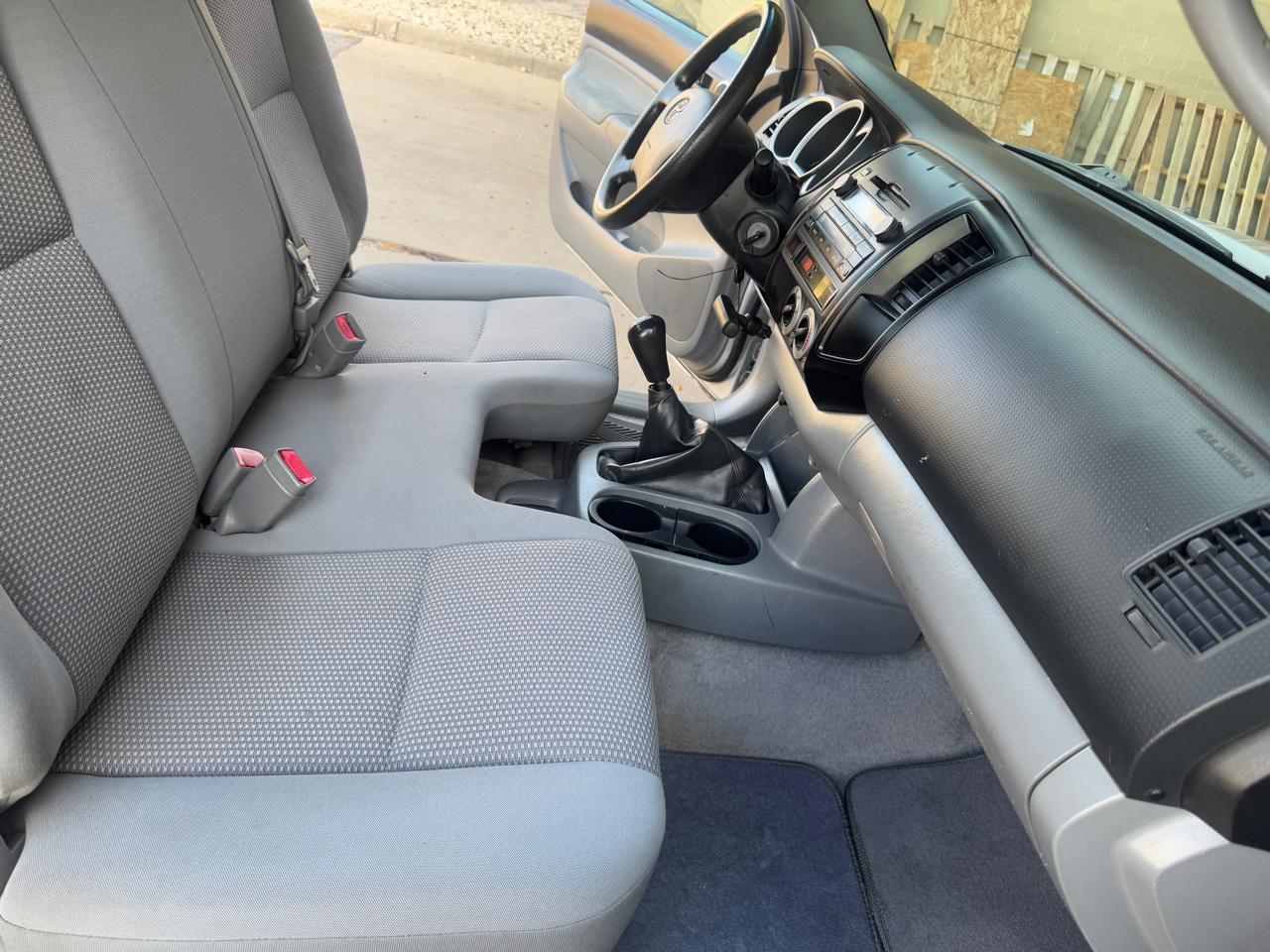 Toyota Tacoma  2010