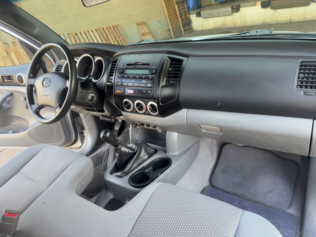 Toyota Tacoma  2010