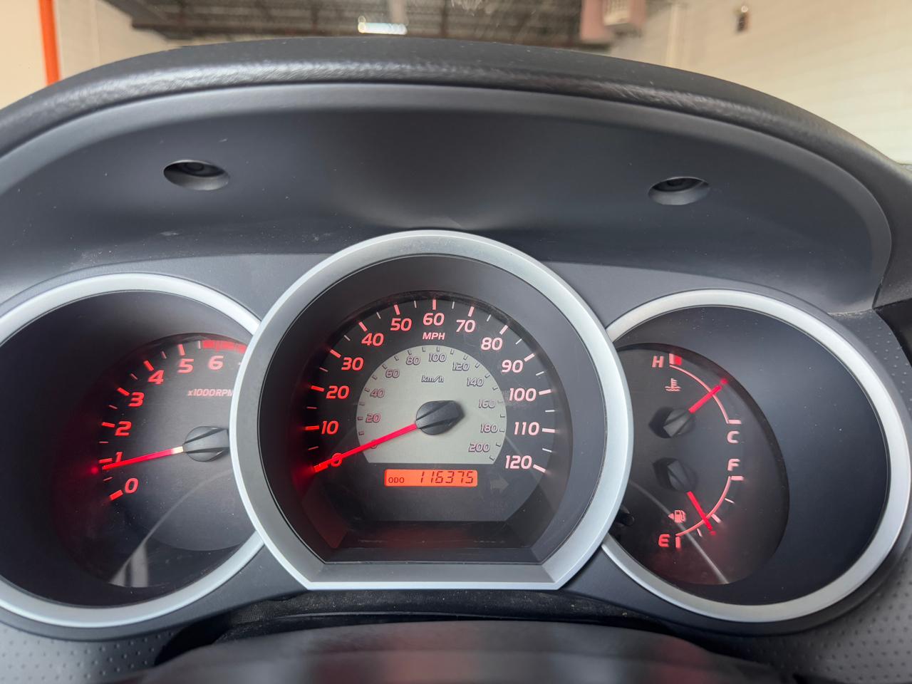 Toyota Tacoma  2010