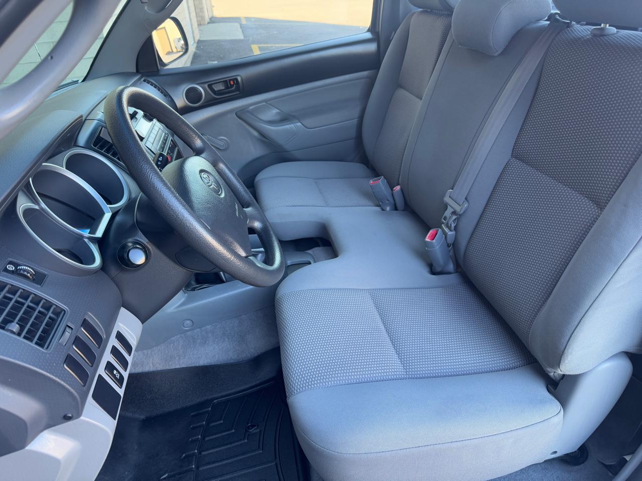 Toyota Tacoma  2011