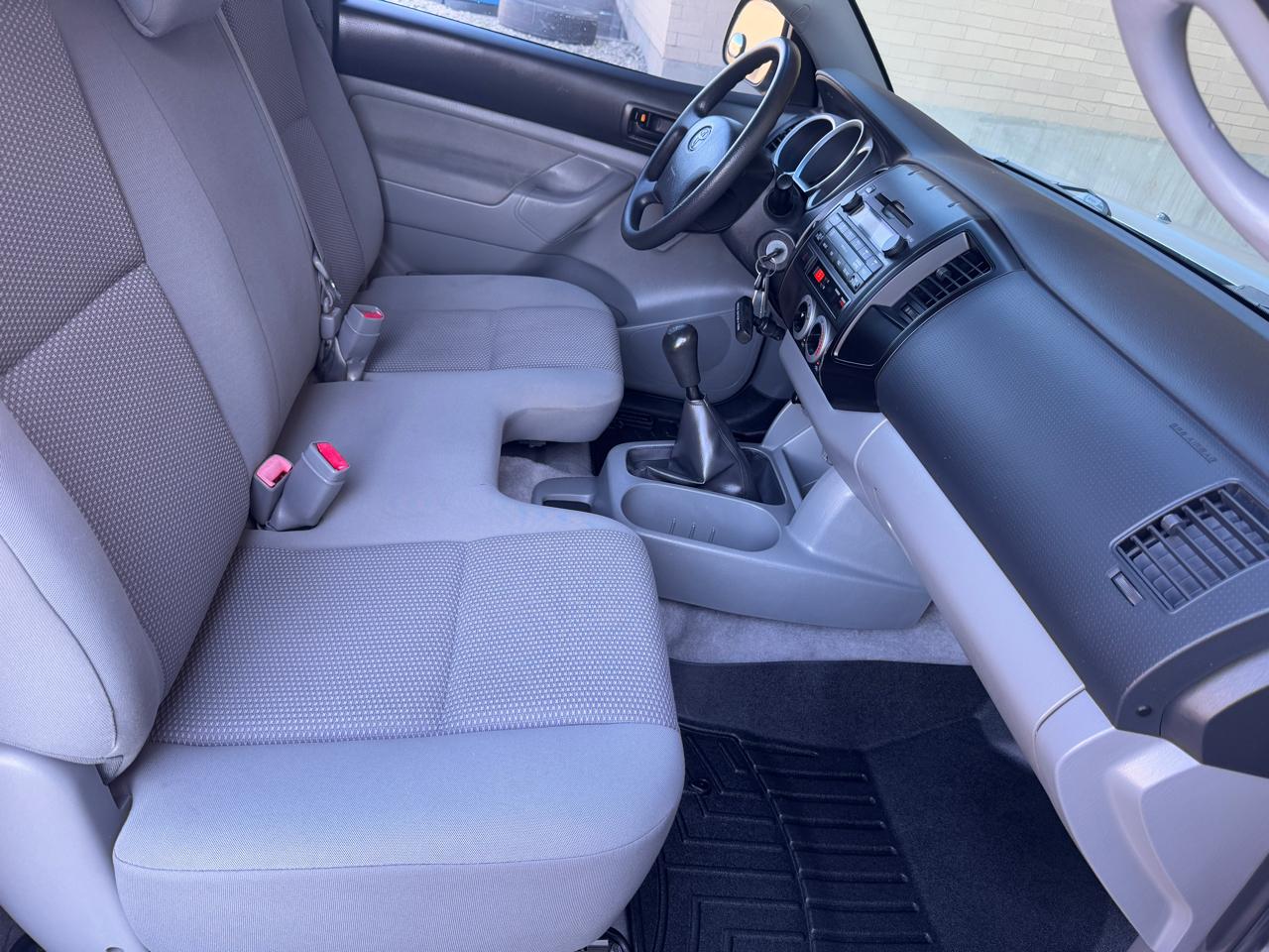 Toyota Tacoma  2011