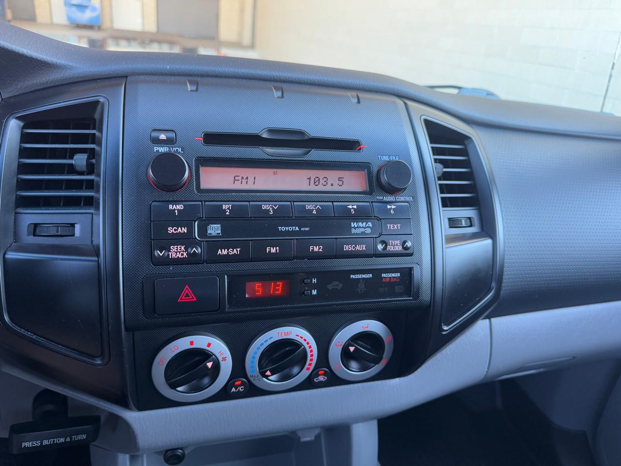 Toyota Tacoma  2011
