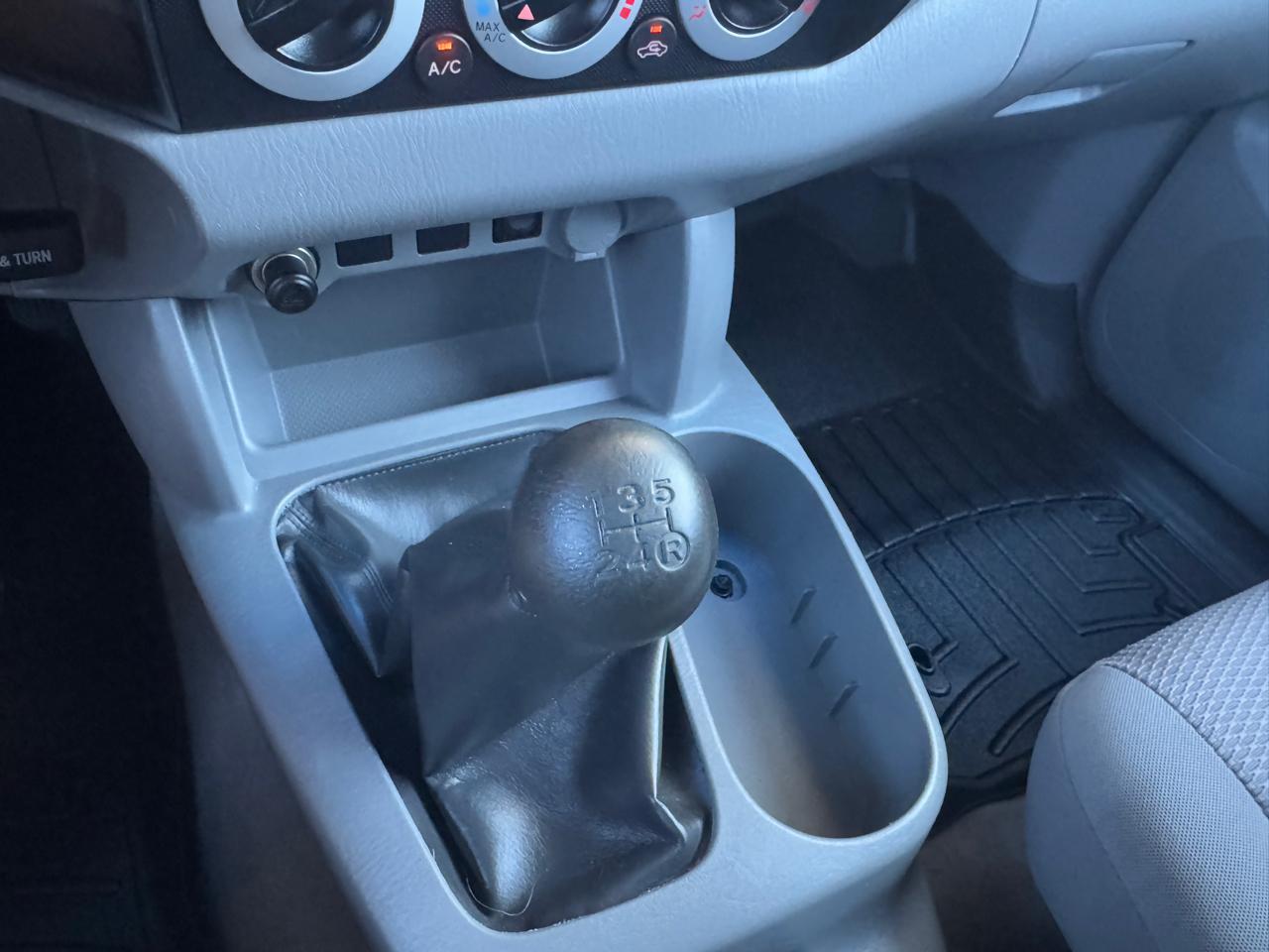 Toyota Tacoma  2011