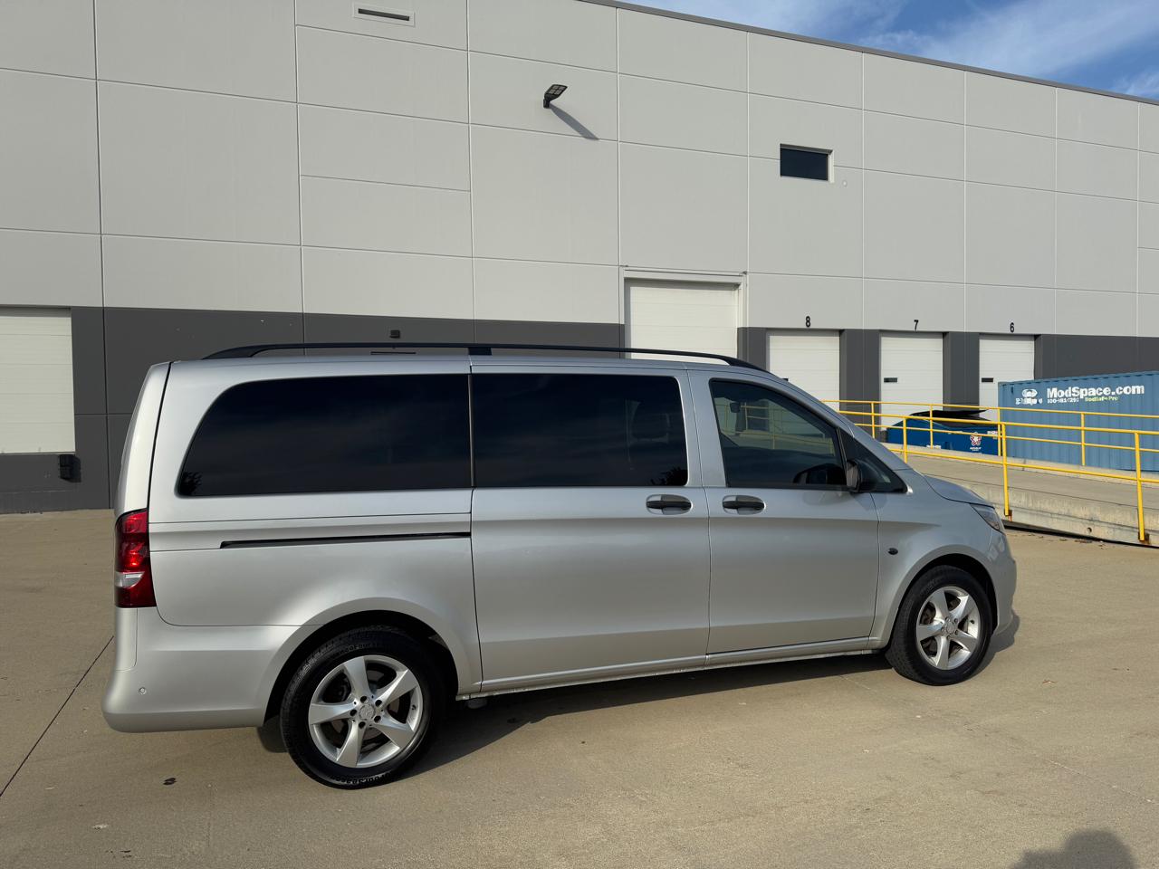 Mercedes-Benz Metris Passenger Van  2016