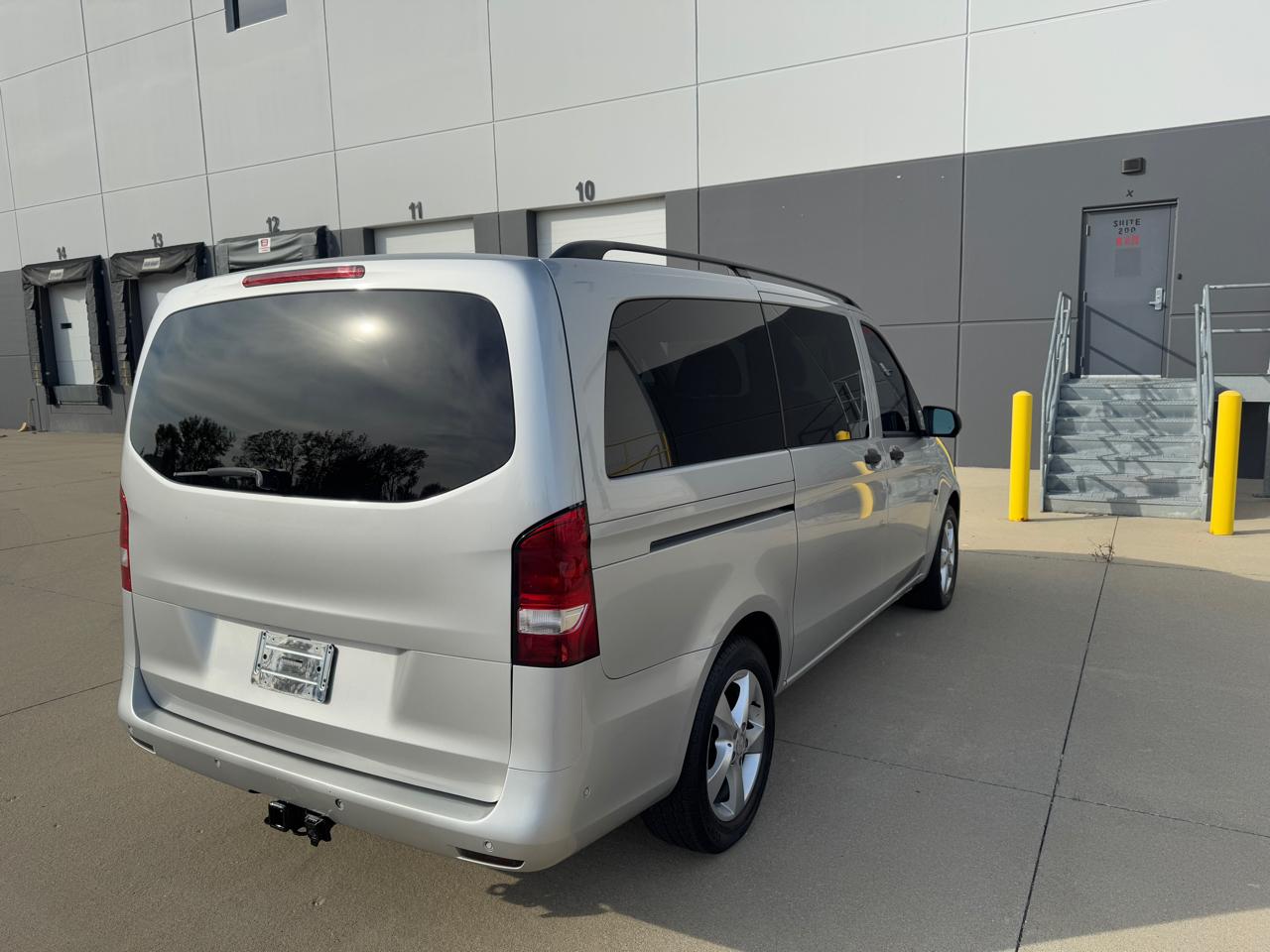 Mercedes-Benz Metris Passenger Van  2016